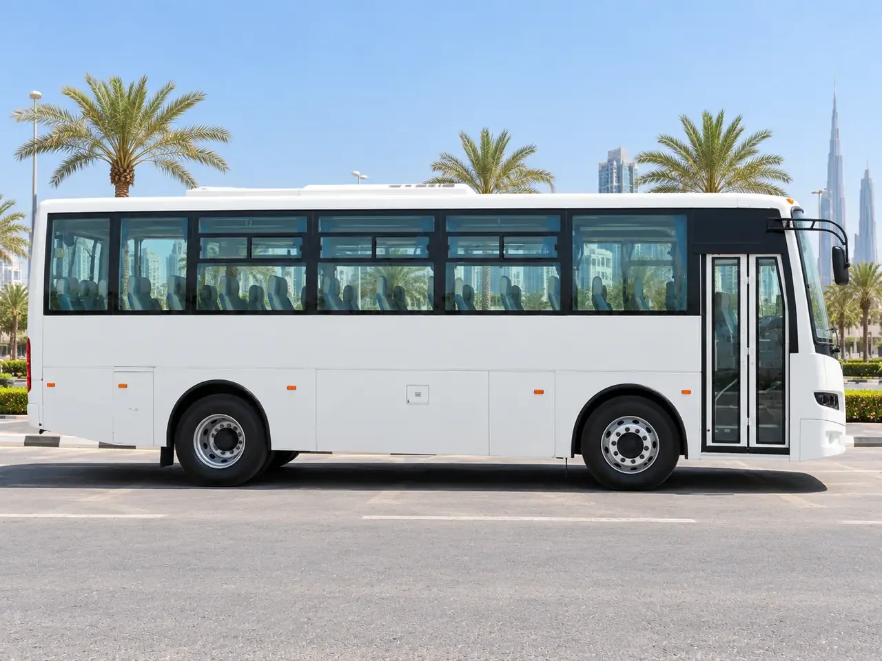High-capacity workforce bus illustrating 30–84 Seater Bus for Large Shifts and Labour Transport